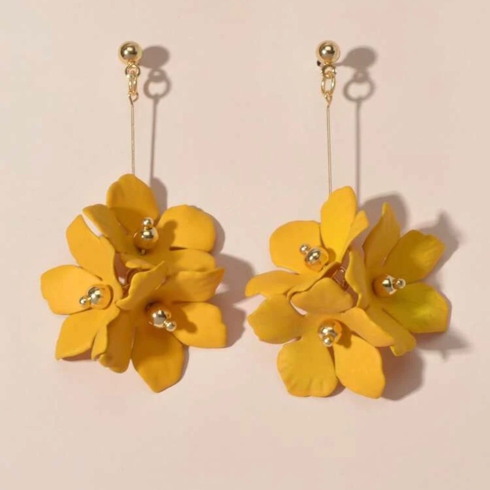 Flower Design Drop Earrings